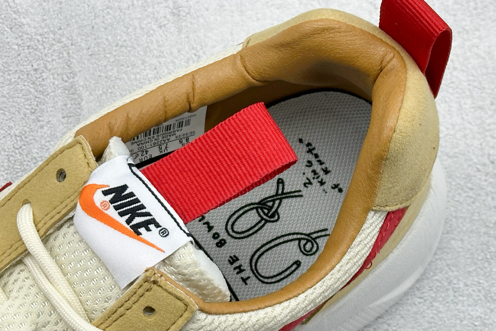 Tom Sachs x NK Craft Mars Yard 2.0 全新新标版本 AA2261-100 Tom Sachs x NK Craft Mars Yard 2.0 全新新标版本 AA2261-100