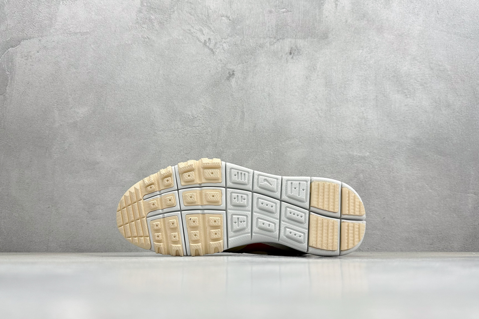 Tom Sachs x NK Craft Mars Yard 2.0 全新新标版本 AA2261-100 Tom Sachs x NK Craft Mars Yard 2.0 全新新标版本 AA2261-100