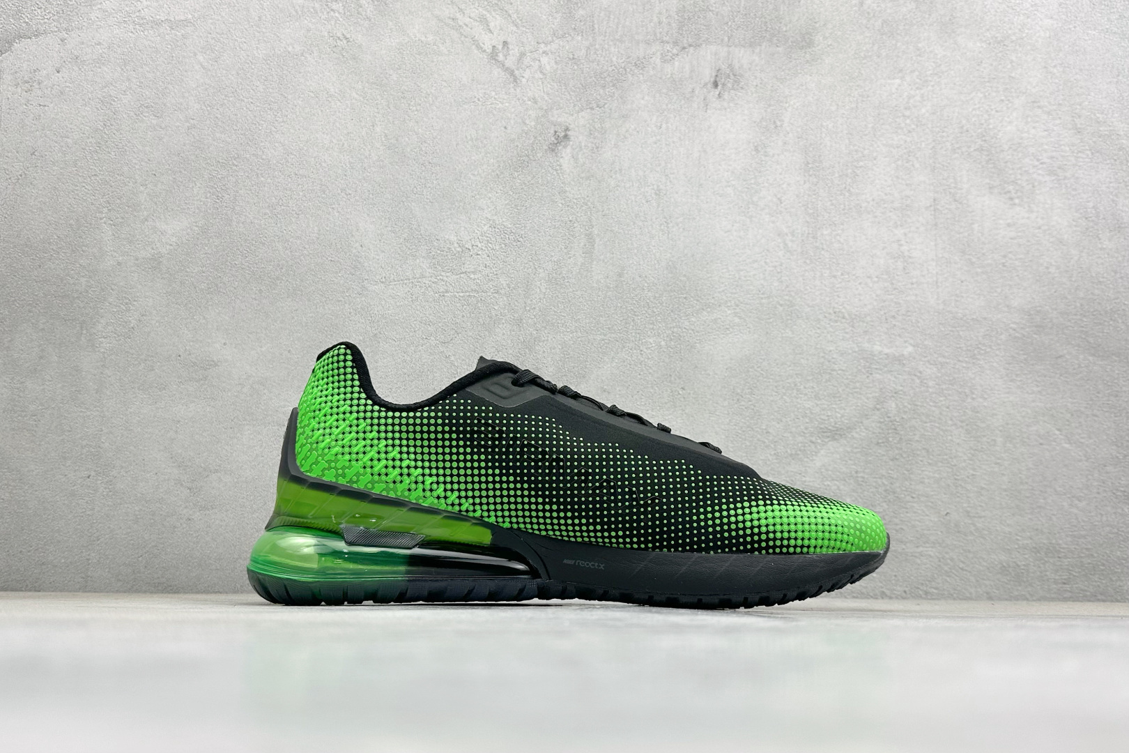Nike Air Phoenix 复古子弹气垫运动跑步鞋 FZ5307-300