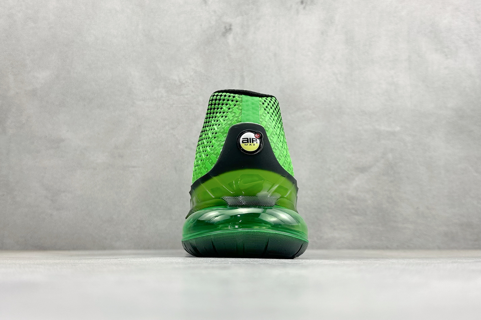 Nike Air Phoenix 复古子弹气垫运动跑步鞋 FZ5307-300