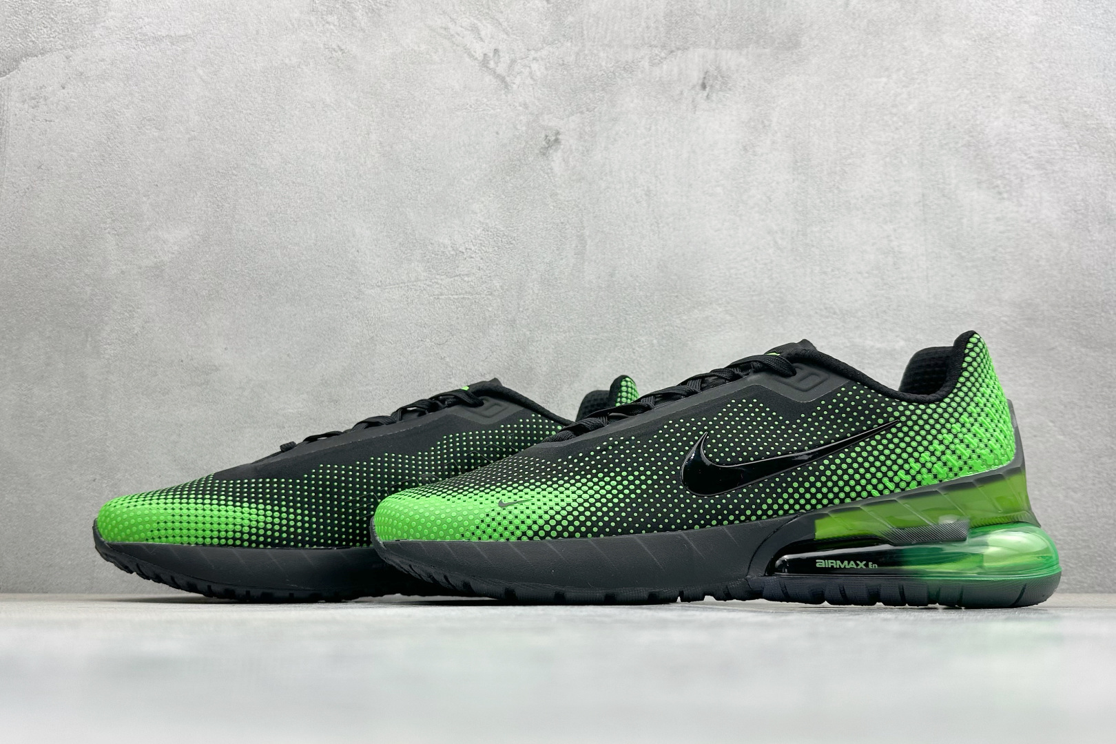 Nike Air Phoenix 复古子弹气垫运动跑步鞋 FZ5307-300