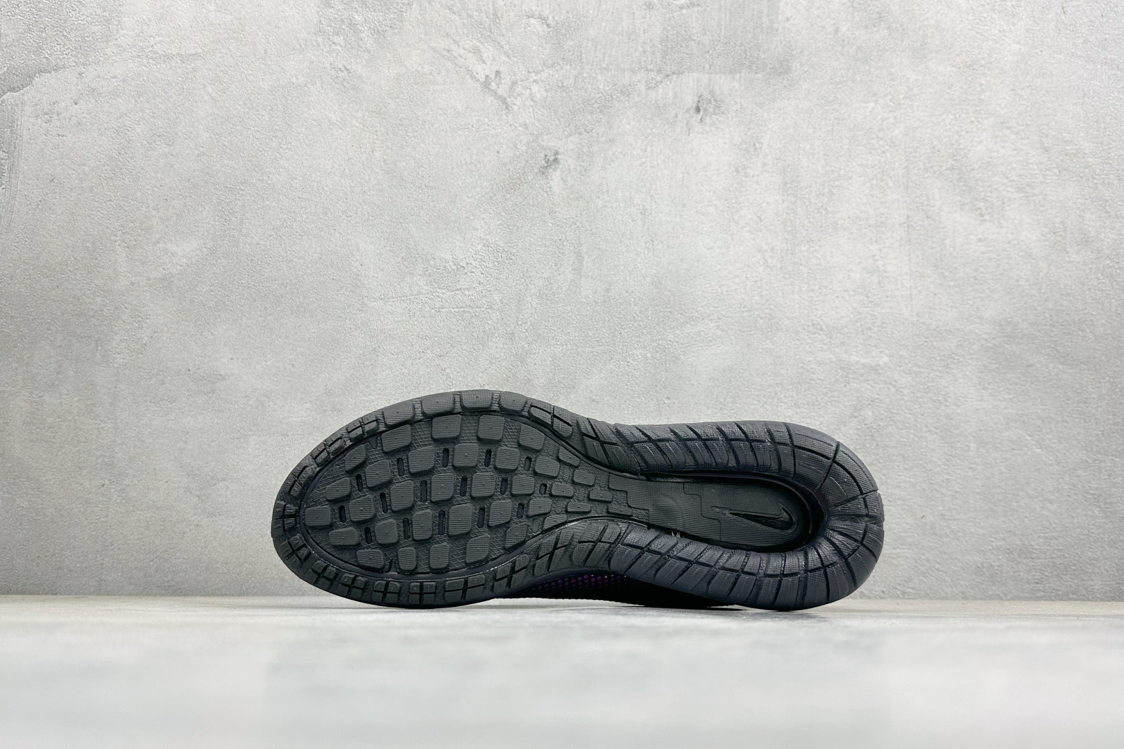 Nike Air Phoenix 复古子弹气垫运动跑步鞋 FZ5307-500