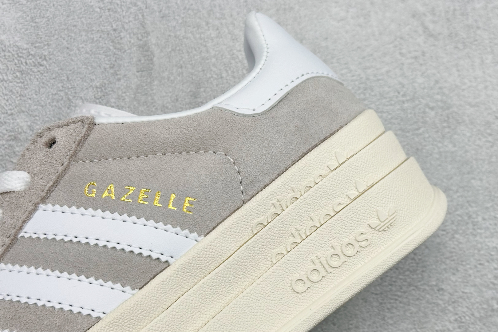 FX版Adidas Originals Gazelle Bold 三叶草厚底休闲防滑耐磨低帮板鞋 HQ6893 FX版Adidas Originals Gazelle Bold 三叶草厚底休闲防滑耐磨低帮板鞋 HQ6893