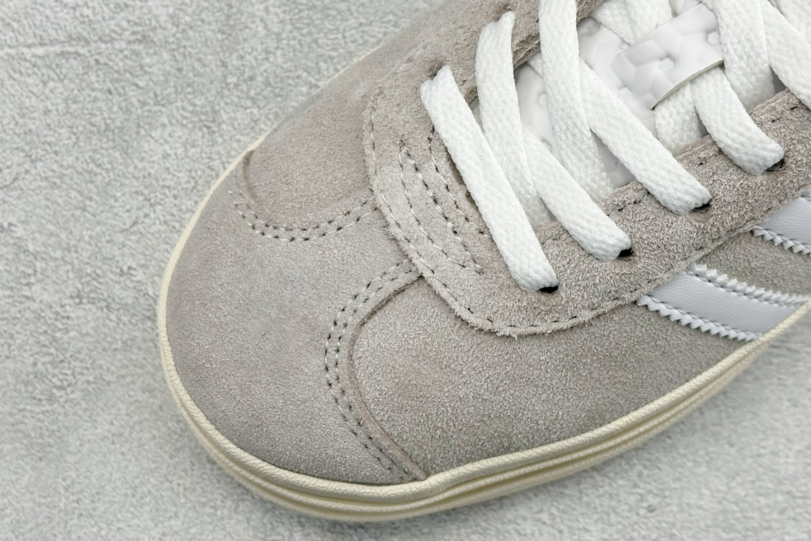 FX版Adidas Originals Gazelle Bold 三叶草厚底休闲防滑耐磨低帮板鞋 HQ6893 FX版Adidas Originals Gazelle Bold 三叶草厚底休闲防滑耐磨低帮板鞋 HQ6893