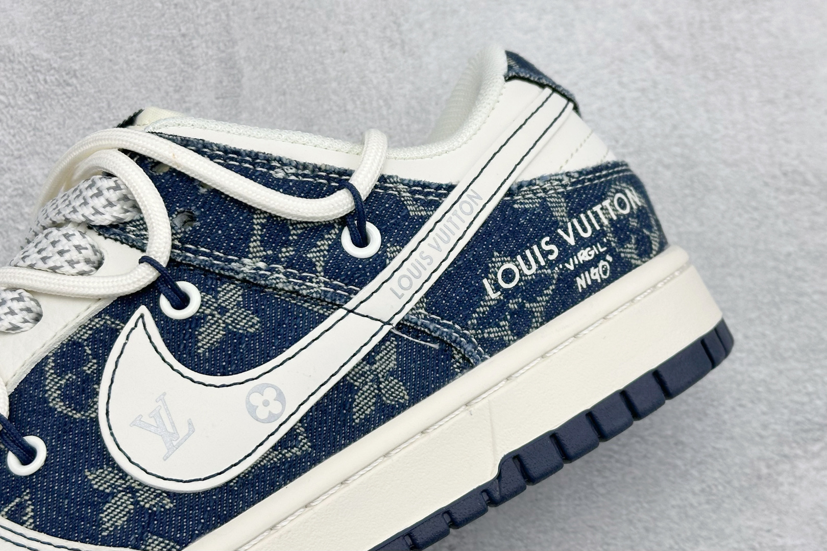 XC版Nike SB Dunk Low 单宁牛仔老花 绑带 高端定制 低帮休闲板鞋 YX5066-397 XC版Nike SB Dunk Low 单宁牛仔老花 绑带 高端定制 低帮休闲板鞋 YX5066-397