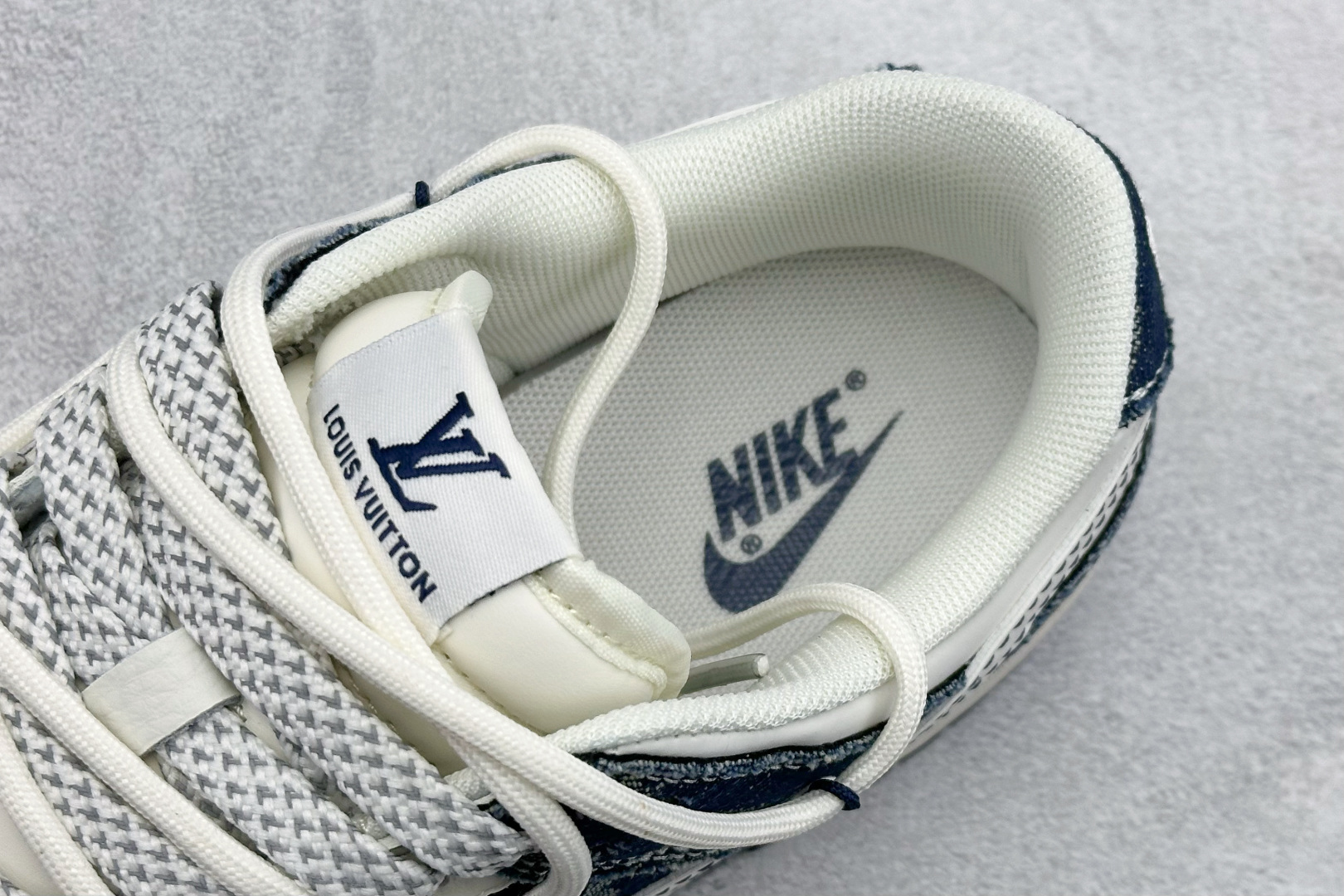 XC版Nike SB Dunk Low 单宁牛仔老花 绑带 高端定制 低帮休闲板鞋 YX5066-397 XC版Nike SB Dunk Low 单宁牛仔老花 绑带 高端定制 低帮休闲板鞋 YX5066-397