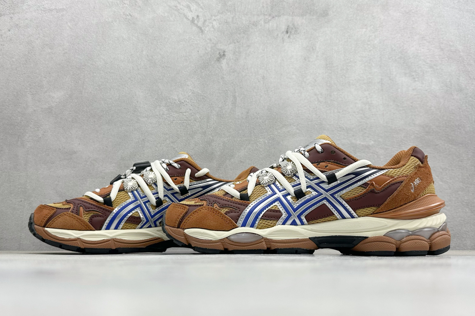 Asics Gel-Cumulus 16 亚瑟士复古透气休闲缓震耐磨跑步鞋 1203A838-200 Asics Gel-Cumulus 16 亚瑟士复古透气休闲缓震耐磨跑步鞋 1203A838-200