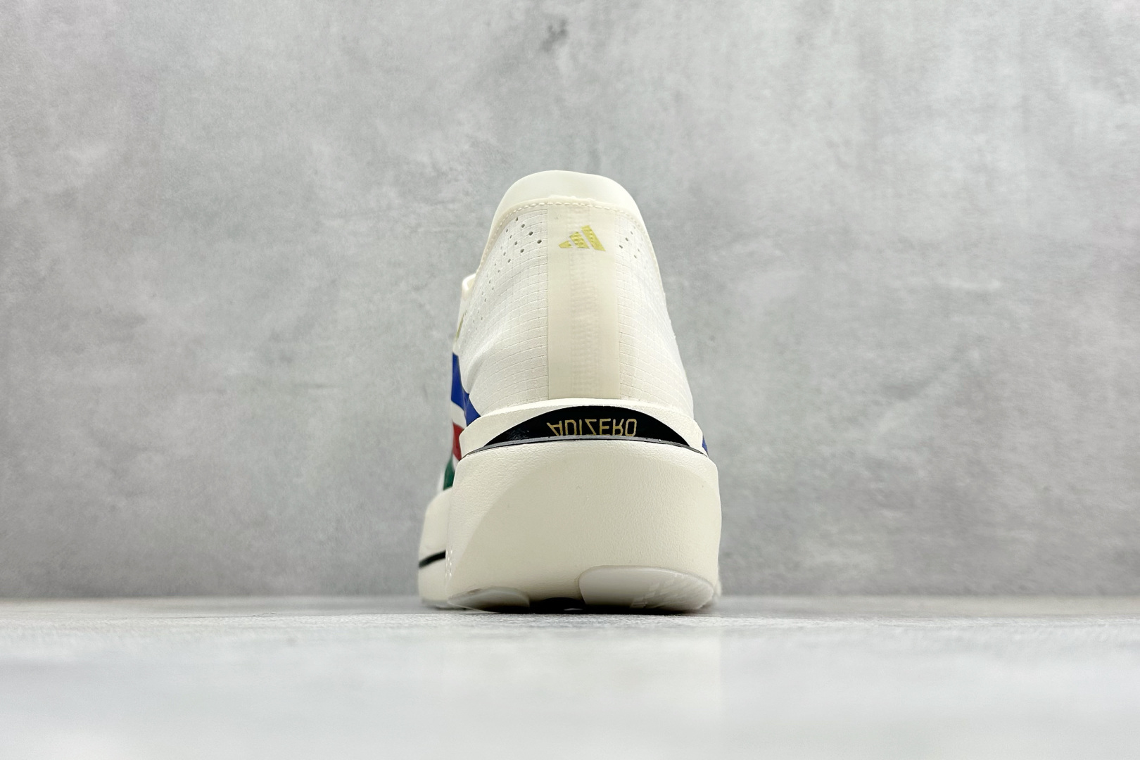 Adidas ADIZERO ADIOS 5 M 马拉松竞速专业跑鞋 CELERMESH针织网面非常轻薄 K18296 Adidas ADIZERO ADIOS 5 M 马拉松竞速专业跑鞋 CELERMESH针织网面非常轻薄 K18296