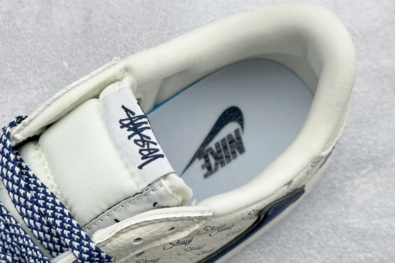 Air Jordan 1 Low AJ1 乔1联名款 高端定制 低帮休闲板鞋 米白鞋 LD2028-065 Air Jordan 1 Low AJ1 乔1联名款 高端定制 低帮休闲板鞋 米白鞋 LD2028-065