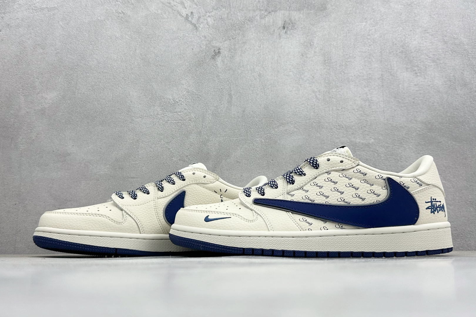 Air Jordan 1 Low AJ1 乔1联名款 高端定制 低帮休闲板鞋 米白鞋 LD2028-065 Air Jordan 1 Low AJ1 乔1联名款 高端定制 低帮休闲板鞋 米白鞋 LD2028-065