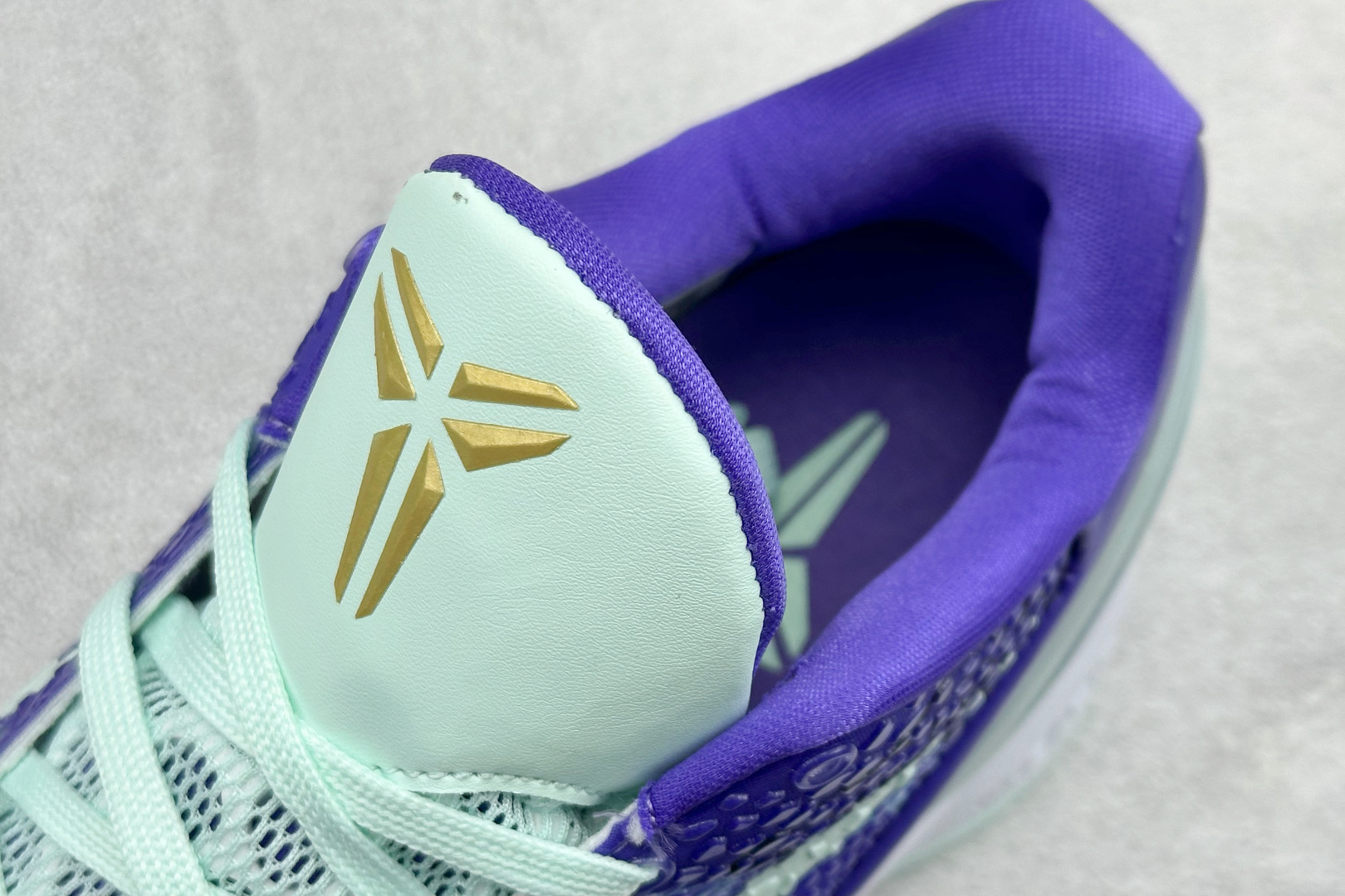 Nike Zoom Kobe VI 马年限定 CNY新年款 耐克 科比6代系列 低帮复刻实战运动低帮文化篮球鞋 CW2190-022 Nike Zoom Kobe VI 马年限定 CNY新年款 耐克 科比6代系列 低帮复刻实战运动低帮文化篮球鞋 CW2190-022