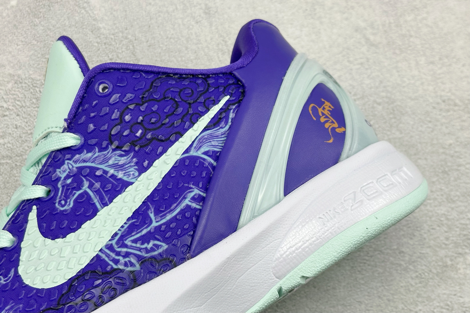 Nike Zoom Kobe VI 马年限定 CNY新年款 耐克 科比6代系列 低帮复刻实战运动低帮文化篮球鞋 CW2190-022 Nike Zoom Kobe VI 马年限定 CNY新年款 耐克 科比6代系列 低帮复刻实战运动低帮文化篮球鞋 CW2190-022
