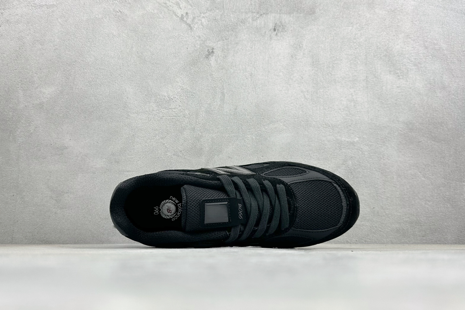 DS版New Balance 新百伦 990V4系列联名款复古休闲跑步鞋 M990BB4 DS版New Balance 新百伦 990V4系列联名款复古休闲跑步鞋 M990BB4
