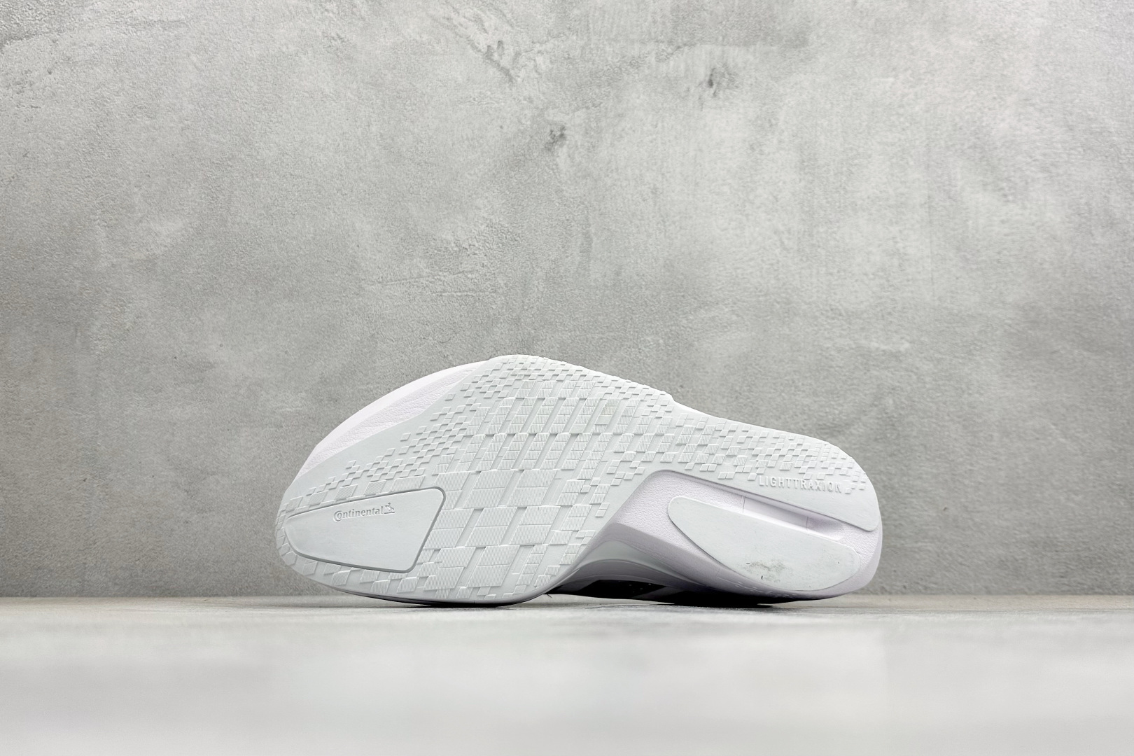 TY版Adidas ADIZERO ADIOS 5 M 马拉松竞速专业跑鞋 K18228 TY版Adidas ADIZERO ADIOS 5 M 马拉松竞速专业跑鞋 K18228