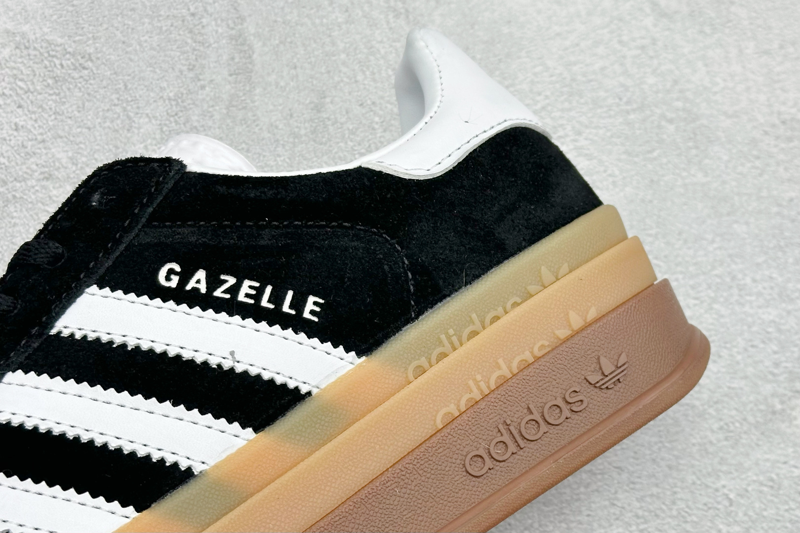FX版Adidas Originals Gazelle Bold 三叶草厚底休闲防滑耐磨低帮板鞋 IE0876 FX版Adidas Originals Gazelle Bold 三叶草厚底休闲防滑耐磨低帮板鞋 IE0876