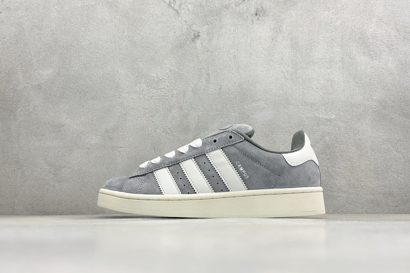 最新配色集合ST版Adidas Originals Campus 00s系列 面包风经典复古低帮百搭休闲