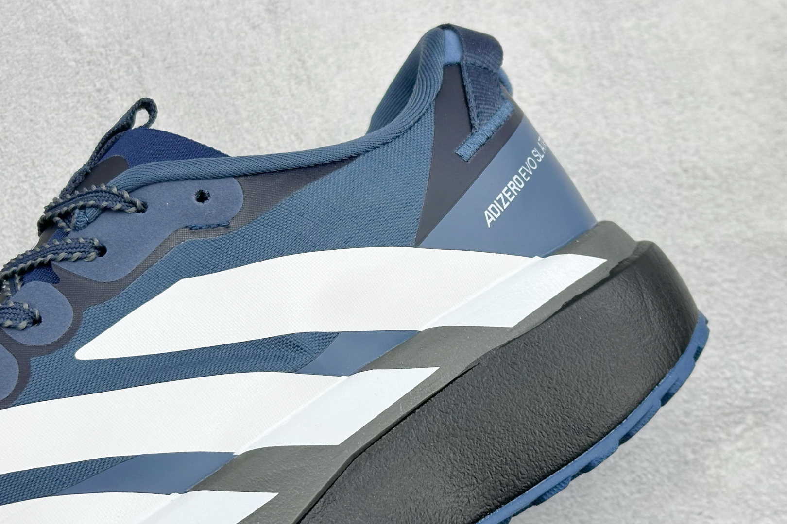 TY版AD ADIZERO EVO SL ATR 阿迪超轻透气缓震跑鞋 KK0355 TY版AD ADIZERO EVO SL ATR 阿迪超轻透气缓震跑鞋 KK0355