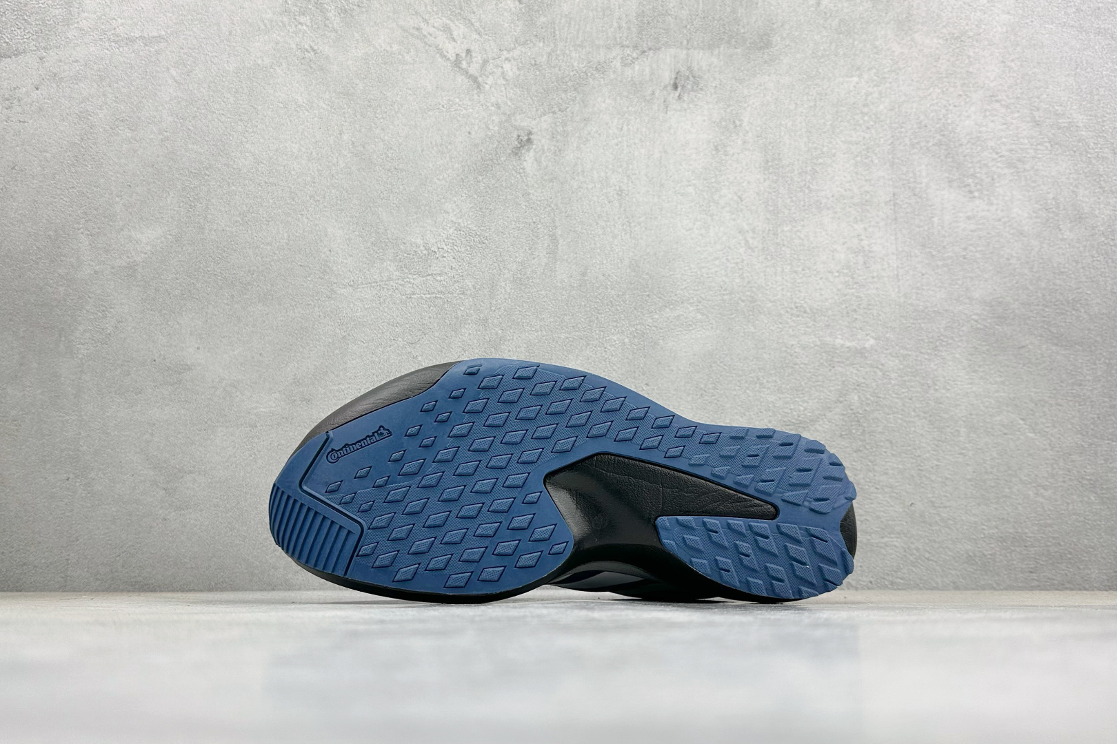 TY版AD ADIZERO EVO SL ATR 阿迪超轻透气缓震跑鞋 KK0355 TY版AD ADIZERO EVO SL ATR 阿迪超轻透气缓震跑鞋 KK0355