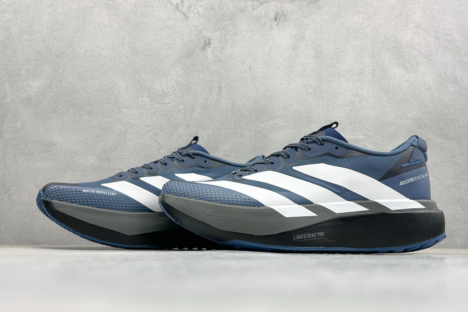 TY版AD ADIZERO EVO SL ATR 阿迪超轻透气缓震跑鞋 KK0355 TY版AD ADIZERO EVO SL ATR 阿迪超轻透气缓震跑鞋 KK0355