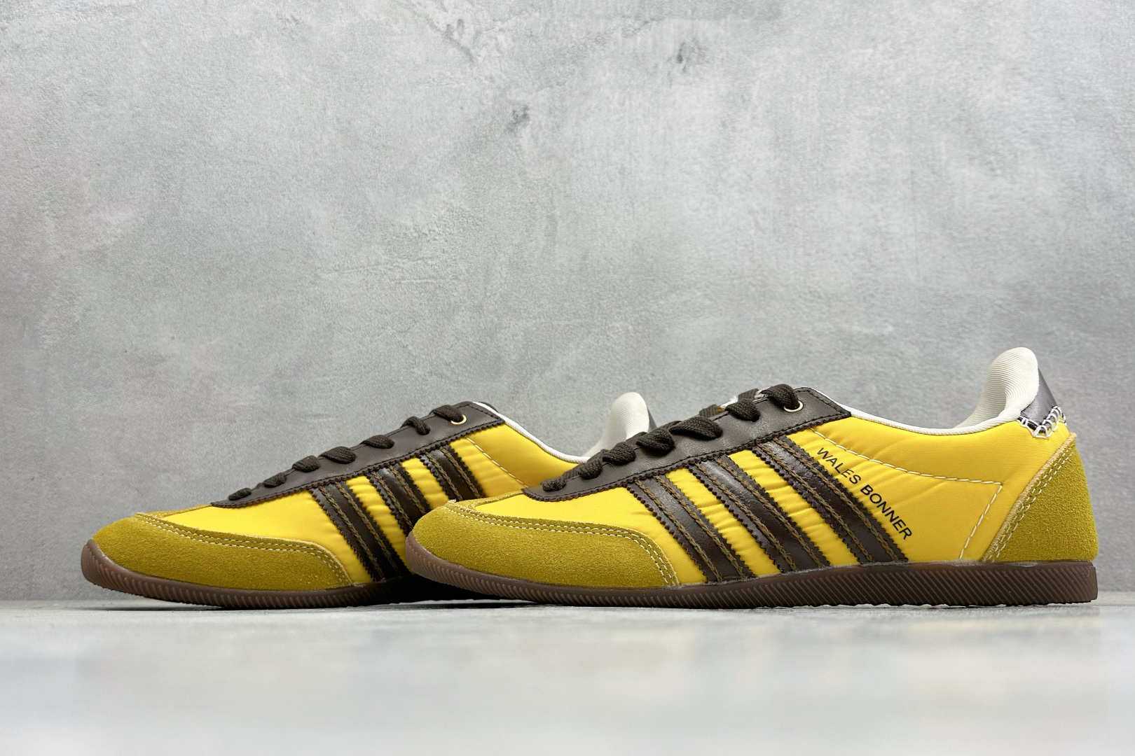 DS版Wales Bonner x adidas originals JAPAN 复古绒面皮革防滑耐磨轻便低帮休闲跑步鞋 GY5752 DS版Wales Bonner x adidas originals JAPAN 复古绒面皮革防滑耐磨轻便低帮休闲跑步鞋 GY5752