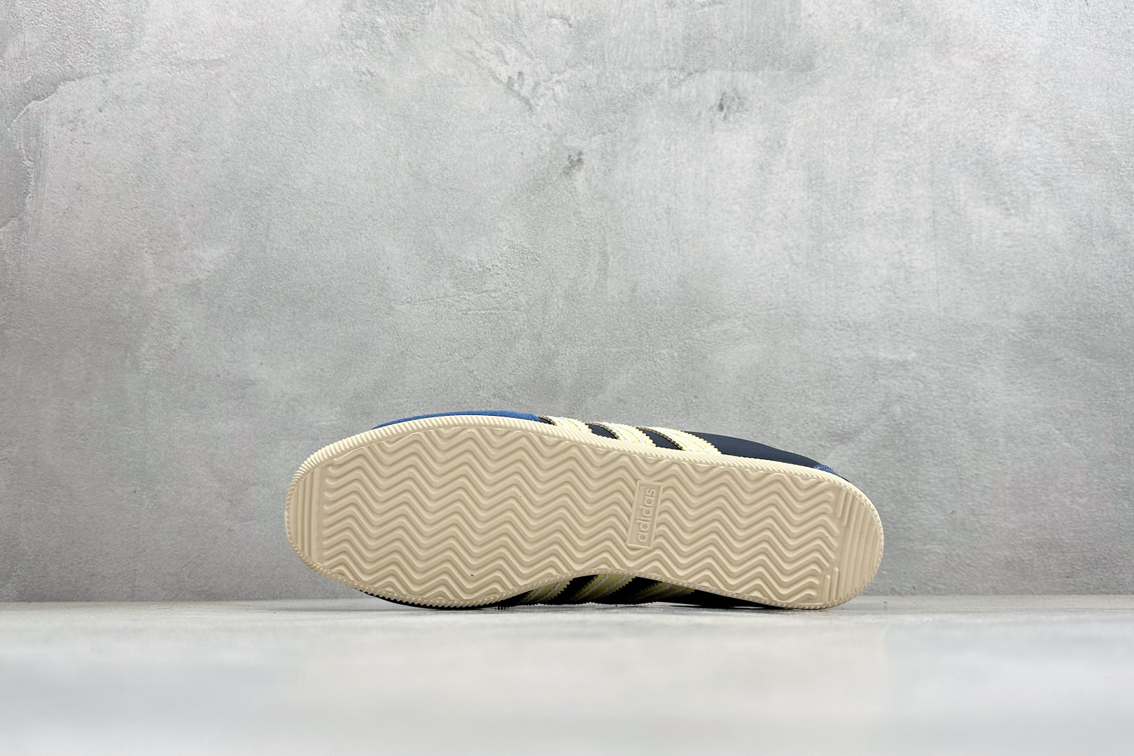 DS版Wales Bonner x adidas originals JAPAN 复古绒面皮革防滑耐磨轻便低帮休闲跑步鞋 GZ3964 DS版Wales Bonner x adidas originals JAPAN 复古绒面皮革防滑耐磨轻便低帮休闲跑步鞋 GZ3964
