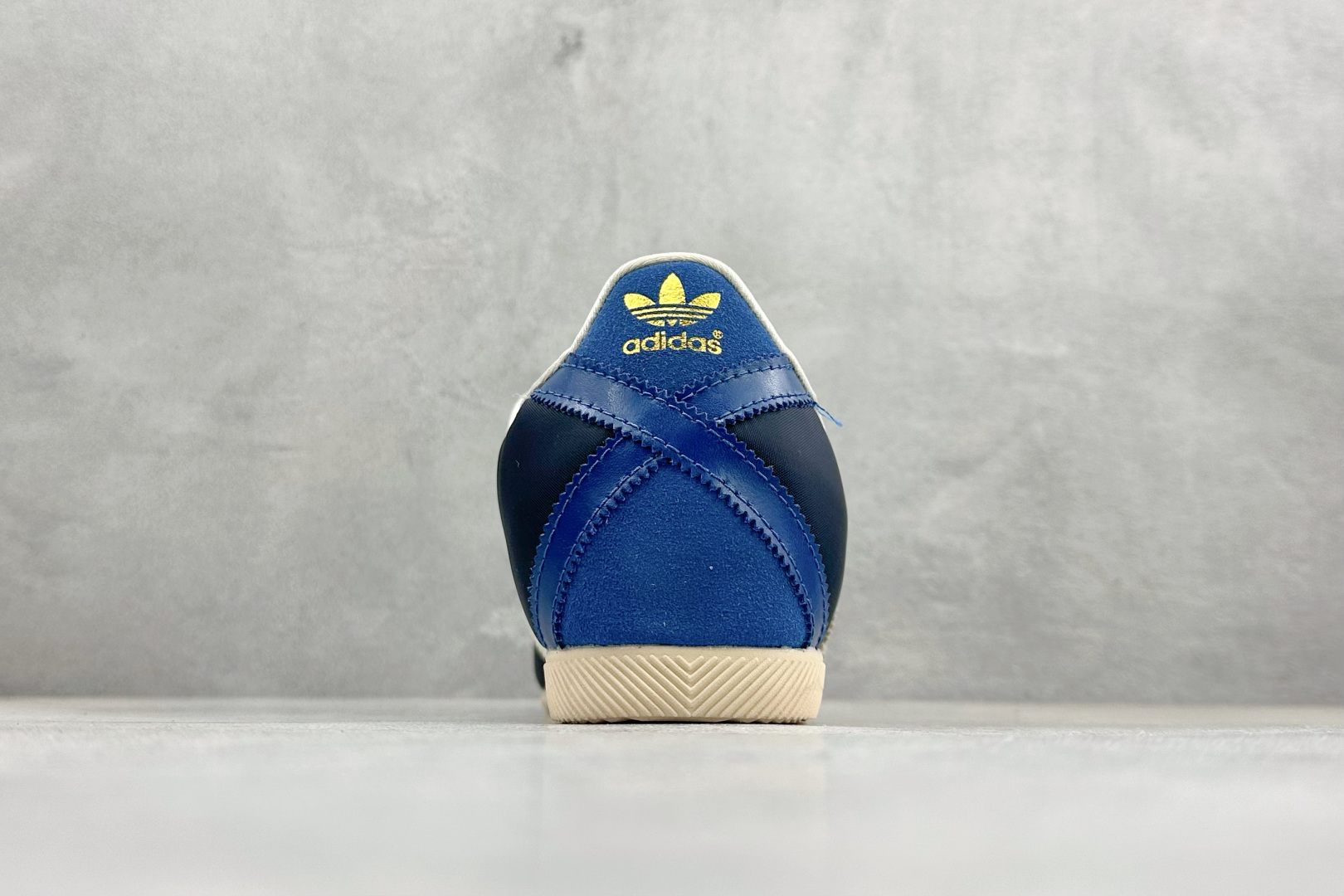 DS版Wales Bonner x adidas originals JAPAN 复古绒面皮革防滑耐磨轻便低帮休闲跑步鞋 GZ3964 DS版Wales Bonner x adidas originals JAPAN 复古绒面皮革防滑耐磨轻便低帮休闲跑步鞋 GZ3964
