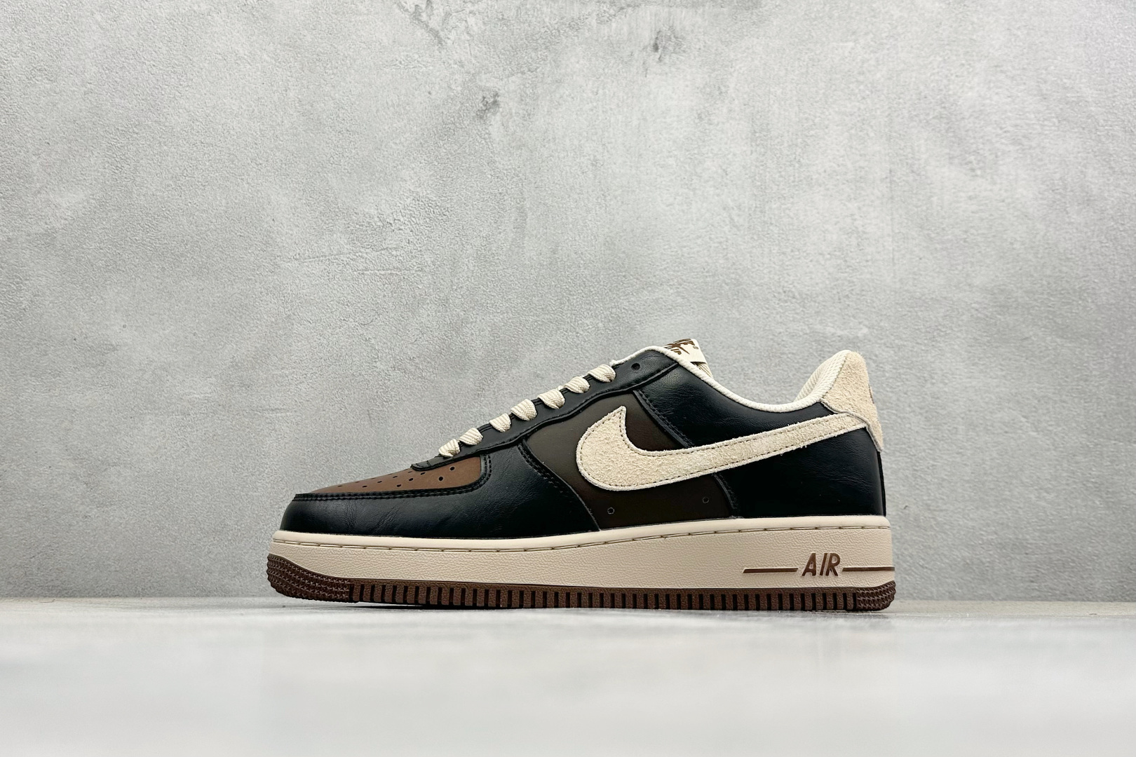 SC版Nike Air Force 1’07 Low 黑灰白 空军一号低帮休闲板鞋 CJ9179-200 SC版Nike Air Force 1’07 Low 黑灰白 空军一号低帮休闲板鞋 CJ9179-200