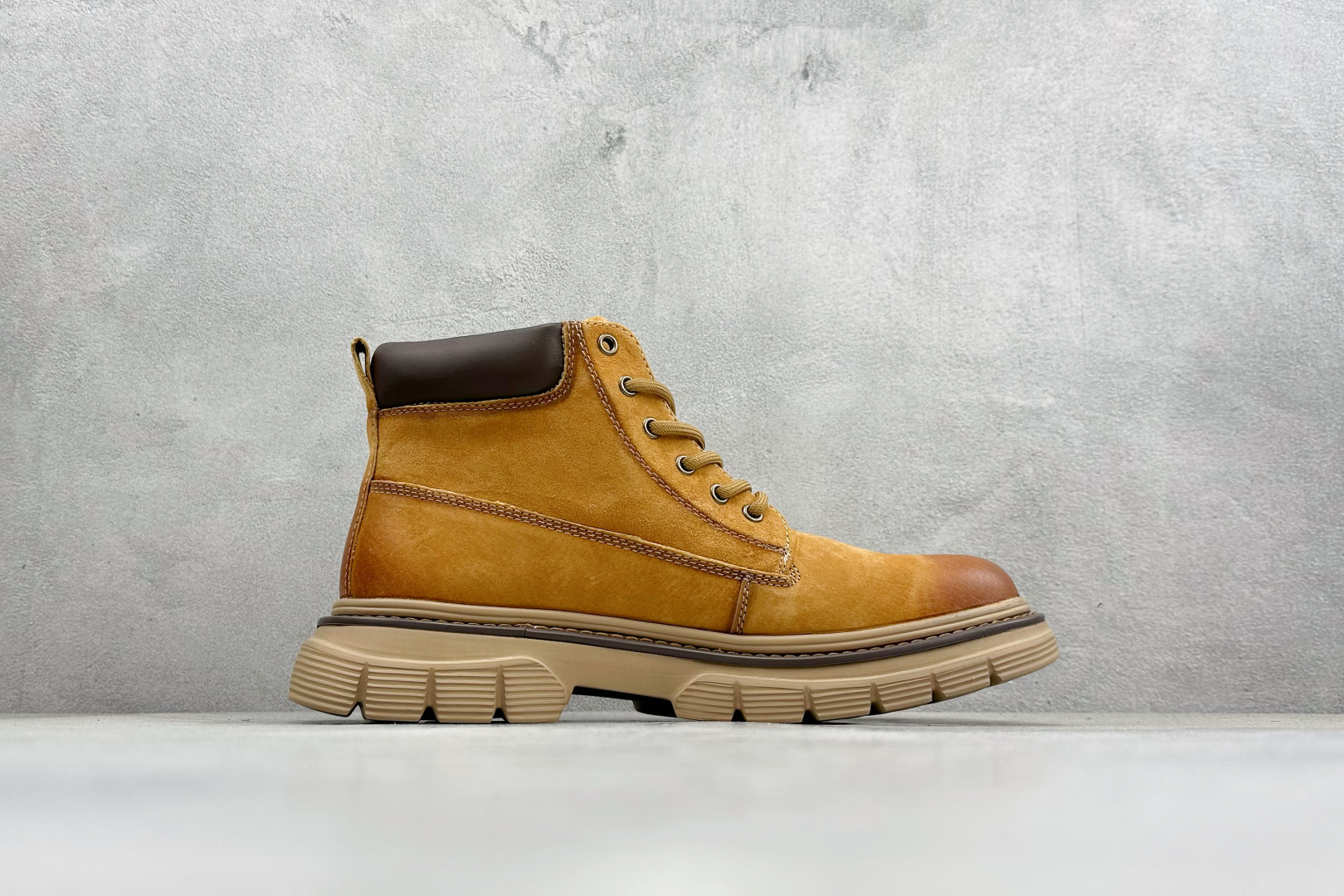 Timberland添柏岚/天伯伦 秋冬新品 TB10037-High Quatity Cheap Brand wholesale wholesaler seller Clothes Bags handbags Sneakers Top Fashion Clothing Shoes from China Factory Chinese suppliers best Quality Beautiful Price Timberland添柏岚/天伯伦 秋冬新品 TB10037