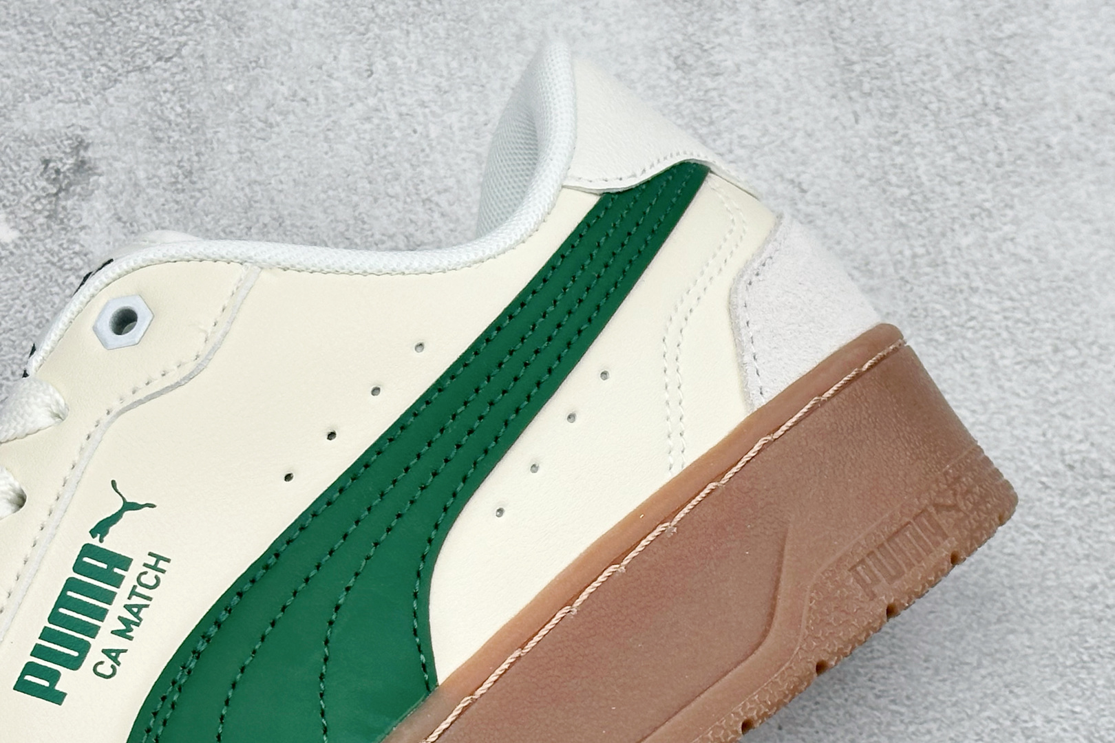 PUMA彪马 CA Match Court 休闲经典简约复古 低帮板鞋 308621-09-High Quatity Cheap Brand wholesale wholesaler seller Clothes Bags handbags Sneakers Top Fashion Clothing Shoes from China Factory Chinese suppliers best Quality Beautiful Price PUMA彪马 CA Match Court 休闲经典简约复古 低帮板鞋 308621-09