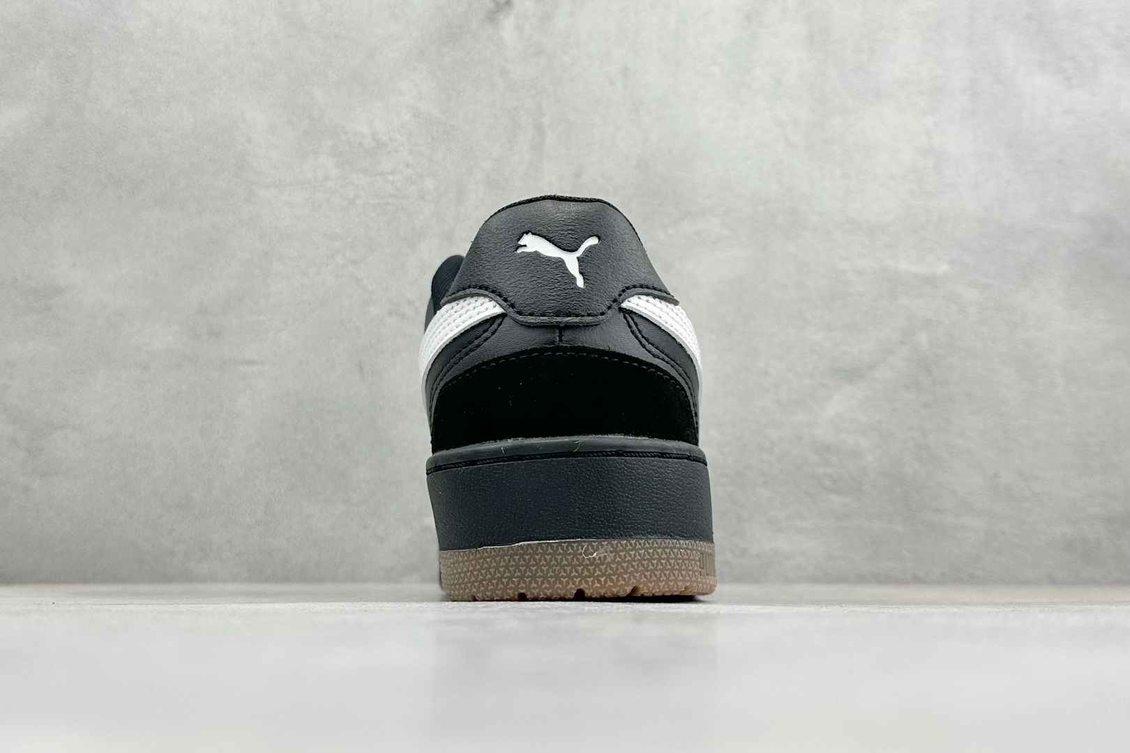 PUMA彪马 CA Match Court 休闲经典简约复古 低帮板鞋 308621-08-High Quatity Cheap Brand wholesale wholesaler seller Clothes Bags handbags Sneakers Top Fashion Clothing Shoes from China Factory Chinese suppliers best Quality Beautiful Price PUMA彪马 CA Match Court 休闲经典简约复古 低帮板鞋 308621-08