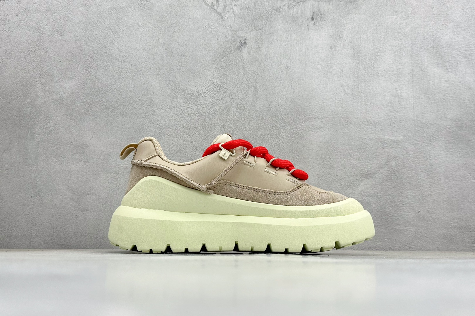 UGG Heritage Utilty Sneaker 中性羊绒雪地面包鞋 1170910-SSBF UGG Heritage Utilty Sneaker 中性羊绒雪地面包鞋 1170910-SSBF