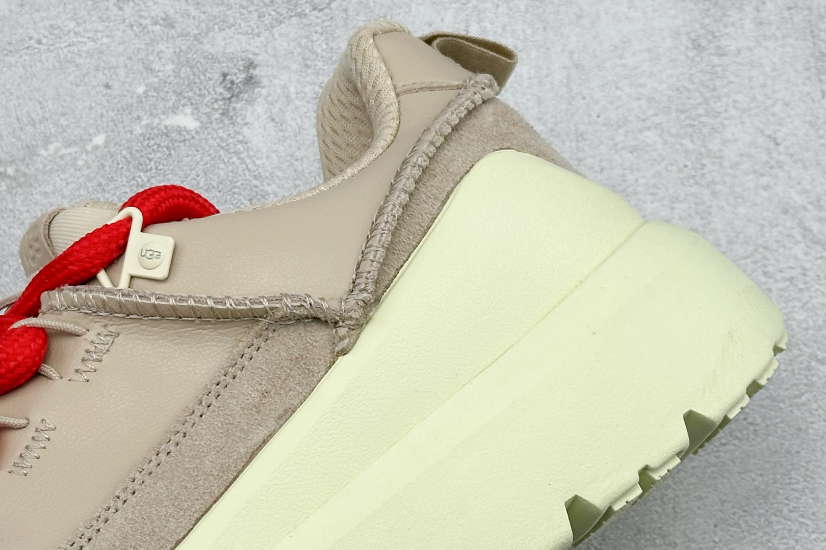 UGG Heritage Utilty Sneaker 中性羊绒雪地面包鞋 1170910-SSBF UGG Heritage Utilty Sneaker 中性羊绒雪地面包鞋 1170910-SSBF
