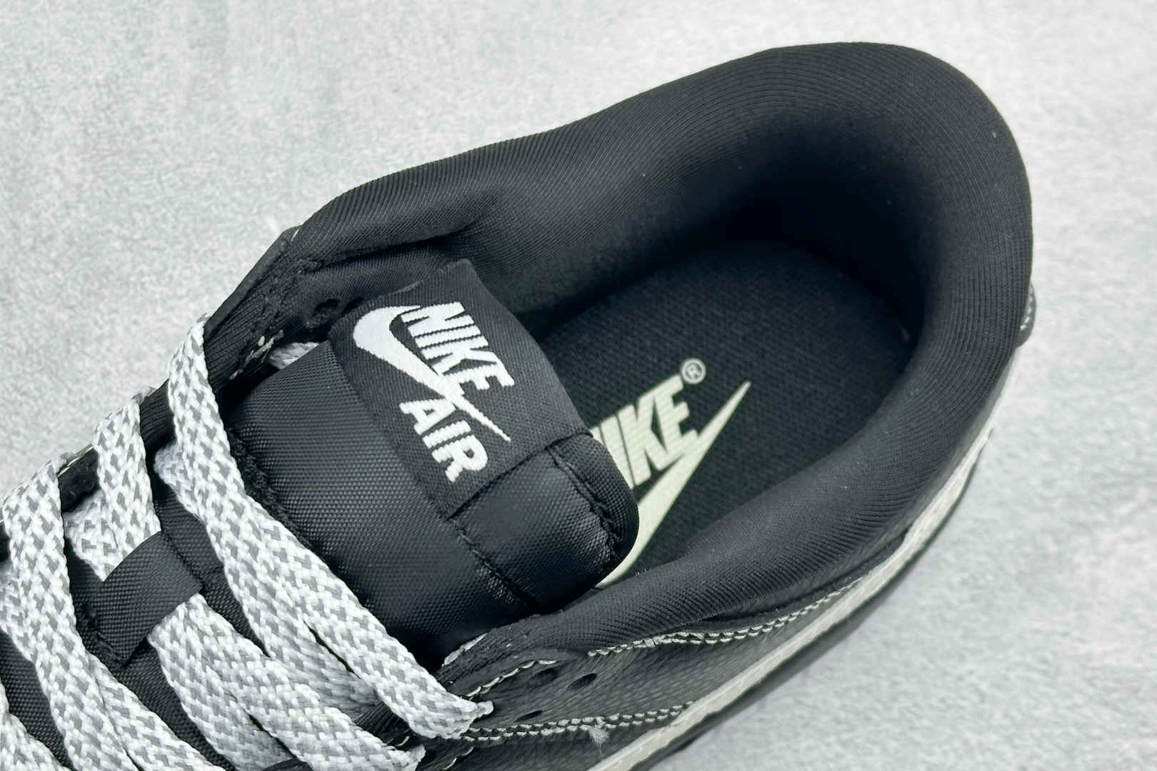 SB Dunk Low 街头潮魂炸场!这双Stussy斯图西联名Dunk直接封神 MN1688-111 SB Dunk Low 街头潮魂炸场!这双Stussy斯图西联名Dunk直接封神 MN1688-111