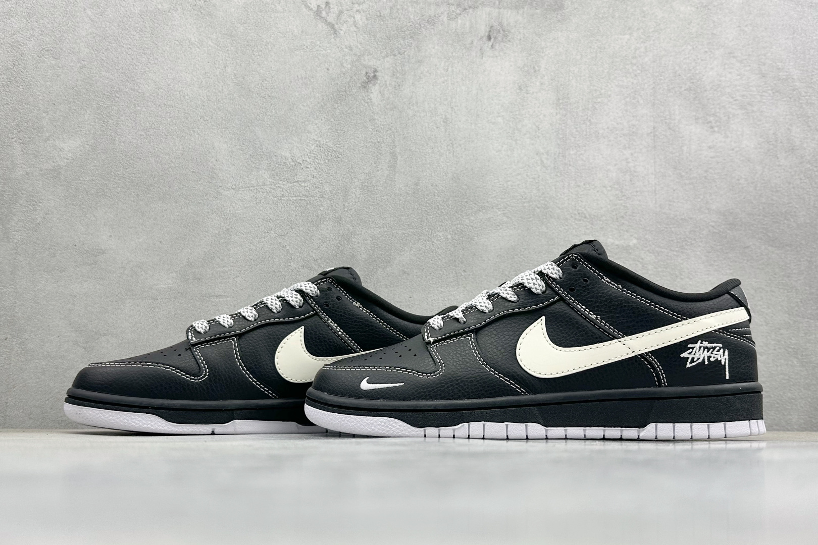 SB Dunk Low 街头潮魂炸场!这双Stussy斯图西联名Dunk直接封神 MN1688-111 SB Dunk Low 街头潮魂炸场!这双Stussy斯图西联名Dunk直接封神 MN1688-111