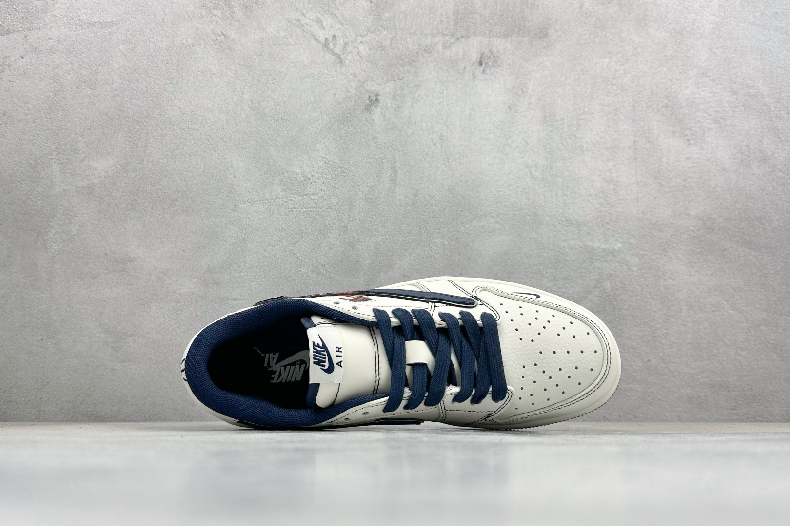 Air Jordan 1 马年定制款 经典AJ1低帮鞋型打底 FF2026-001 Air Jordan 1 马年定制款 经典AJ1低帮鞋型打底 FF2026-001