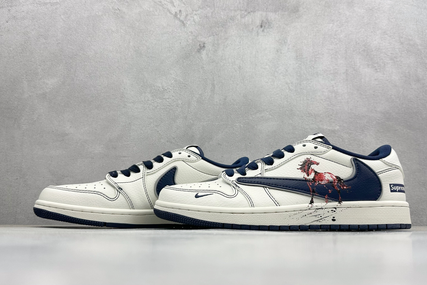 Air Jordan 1 马年定制款 经典AJ1低帮鞋型打底 FF2026-001 Air Jordan 1 马年定制款 经典AJ1低帮鞋型打底 FF2026-001