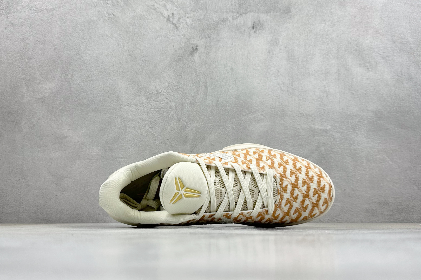 Nike Zoom Kobe VI 马年限定 CNY新年款 耐克 科比6代系列 低帮复刻实战运动低帮文化篮球鞋 CW2190-011 Nike Zoom Kobe VI 马年限定 CNY新年款 耐克 科比6代系列 低帮复刻实战运动低帮文化篮球鞋 CW2190-011