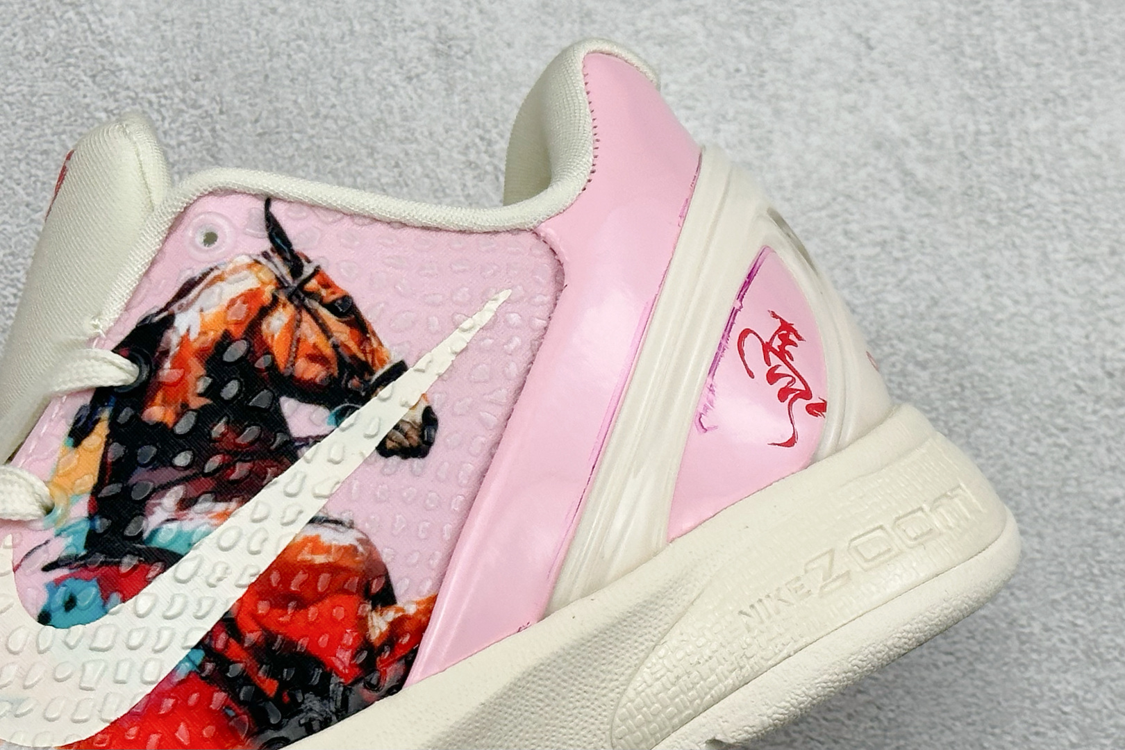 Nike Zoom Kobe VI 马年限定 CNY新年款 耐克 科比6代系列 低帮复刻实战运动低帮文化篮球鞋 CW2190-018 Nike Zoom Kobe VI 马年限定 CNY新年款 耐克 科比6代系列 低帮复刻实战运动低帮文化篮球鞋 CW2190-018