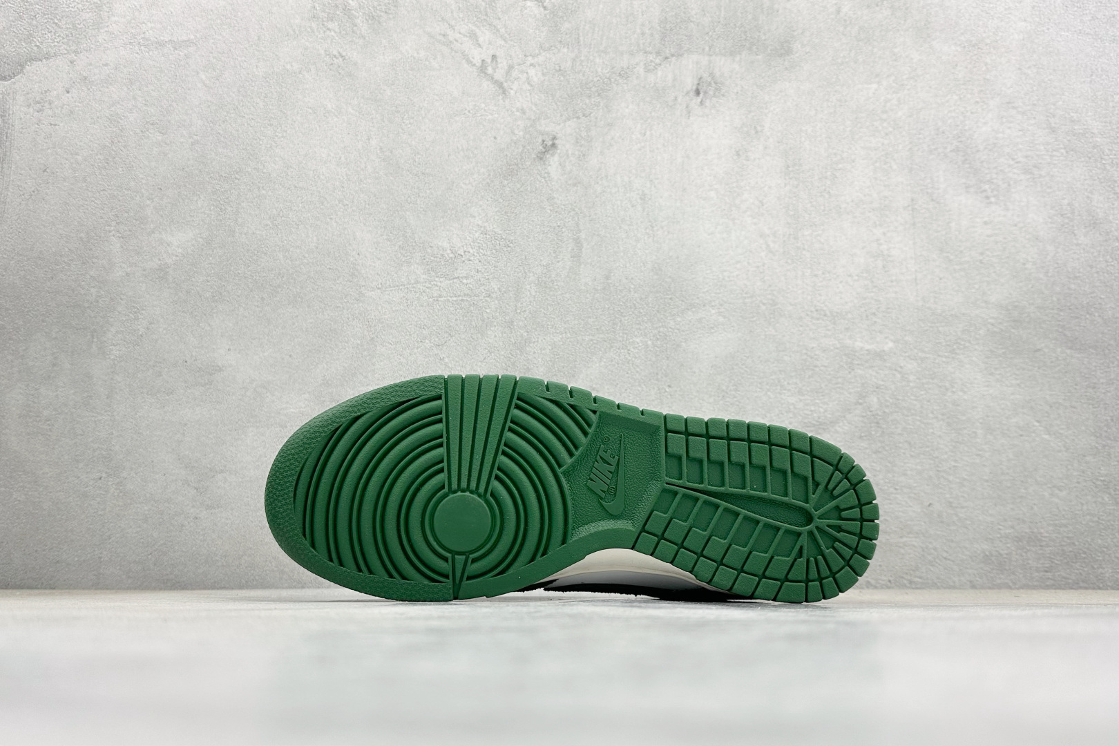 CS版Nike SB Dunk Low 马年限定 白绿 低帮休闲板鞋 IB4417-100