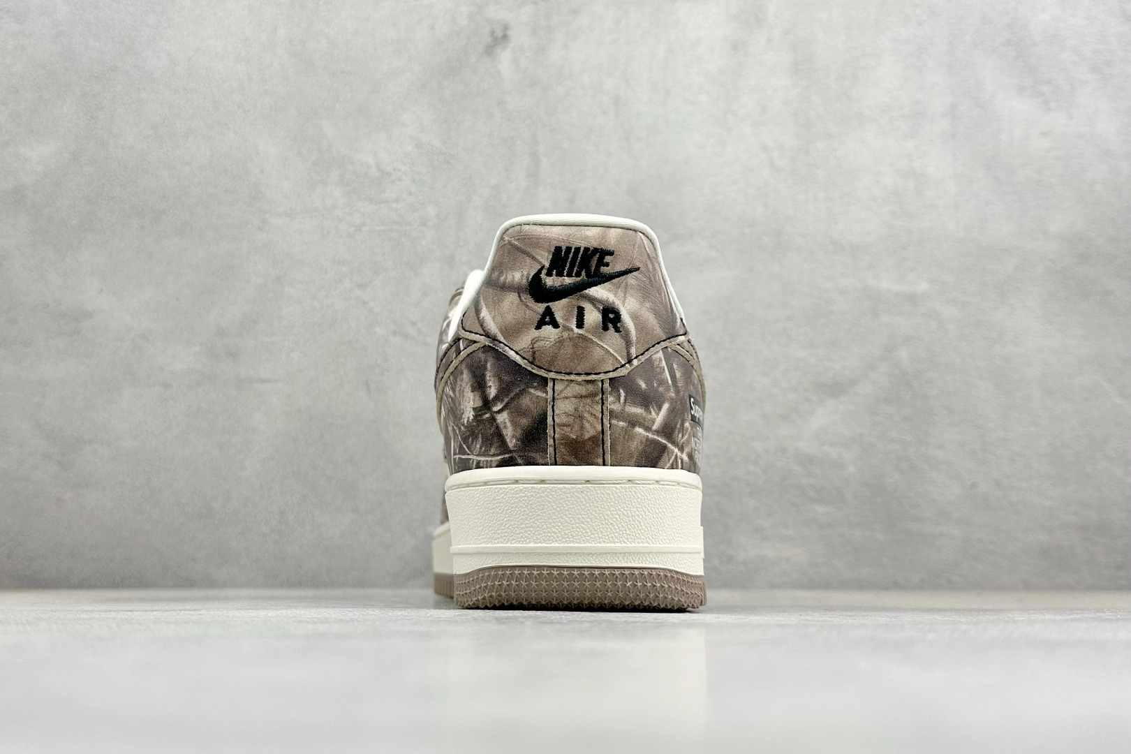 SC版NIke Air Force 1 '07 Low “北面 SUP三方联名--枯木寻秋” 空军一号低帮 DF0188-125 SC版NIke Air Force 1 '07 Low “北面 SUP三方联名--枯木寻秋” 空军一号低帮 DF0188-125