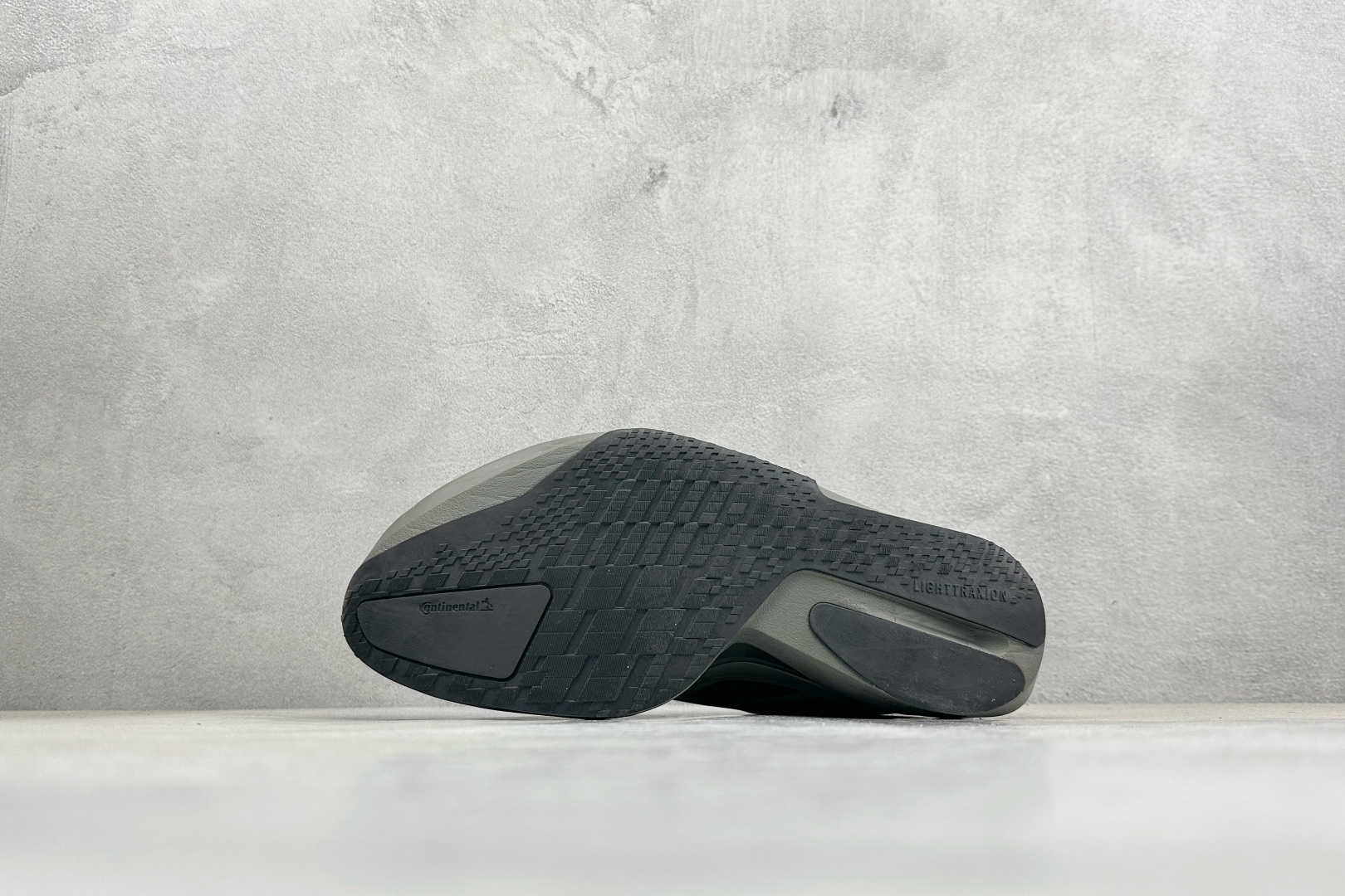 TY版Adidas ADIZERO ADIOS 5 M 马拉松竞速专业跑鞋 K18303 TY版Adidas ADIZERO ADIOS 5 M 马拉松竞速专业跑鞋 K18303