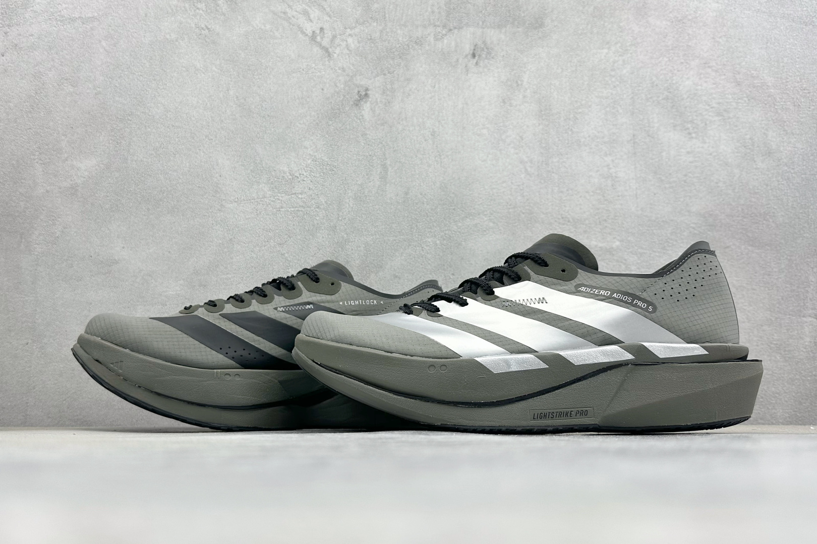 TY版Adidas ADIZERO ADIOS 5 M 马拉松竞速专业跑鞋 K18303 TY版Adidas ADIZERO ADIOS 5 M 马拉松竞速专业跑鞋 K18303