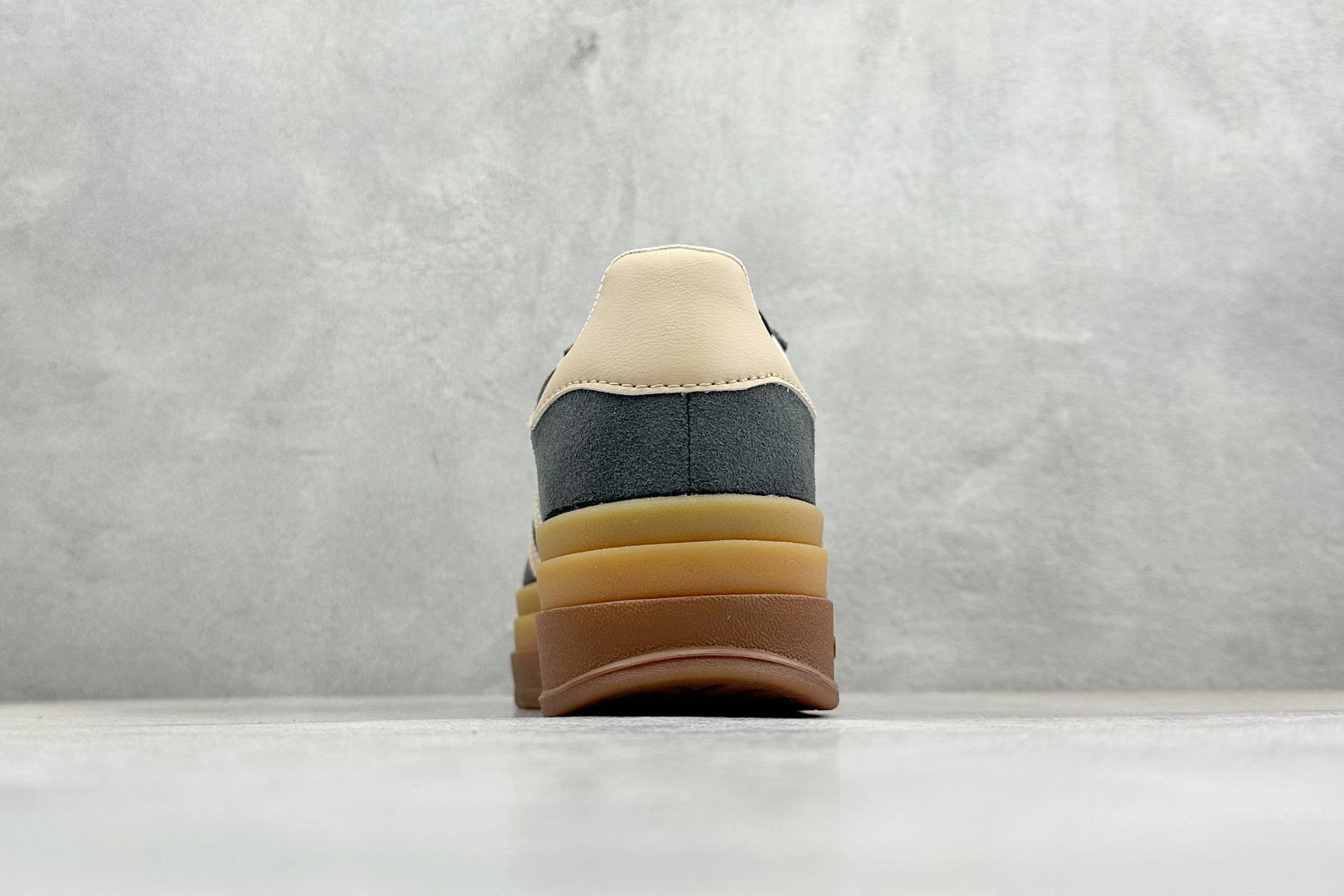 FX版Adidas Originals Gazelle Bold 三叶草厚底休闲防滑耐磨低帮板鞋 IE0428 FX版Adidas Originals Gazelle Bold 三叶草厚底休闲防滑耐磨低帮板鞋 IE0428
