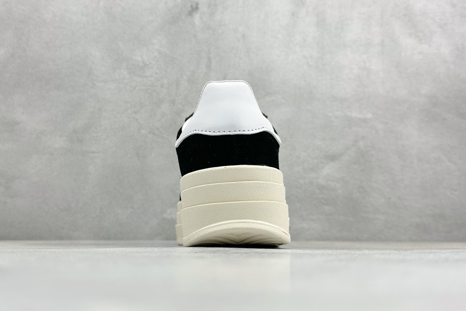 FX版Adidas Originals Gazelle Bold 三叶草厚底休闲防滑耐磨低帮板鞋 HQ6912 FX版Adidas Originals Gazelle Bold 三叶草厚底休闲防滑耐磨低帮板鞋 HQ6912