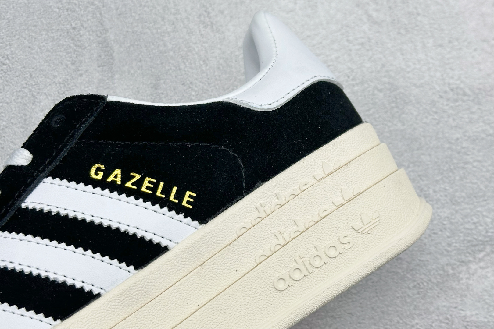 FX版Adidas Originals Gazelle Bold 三叶草厚底休闲防滑耐磨低帮板鞋 HQ6912 FX版Adidas Originals Gazelle Bold 三叶草厚底休闲防滑耐磨低帮板鞋 HQ6912