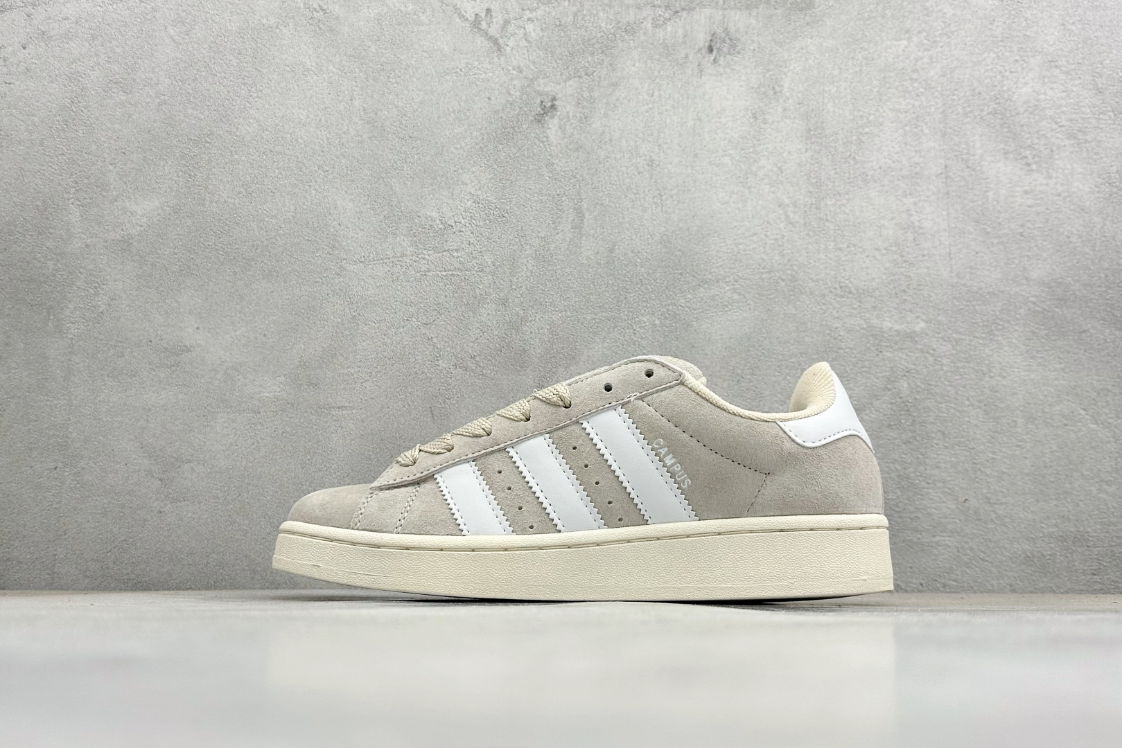 最新配色集合ST版Adidas Originals Campus 00s系列 面包风经典复古低帮百搭休闲