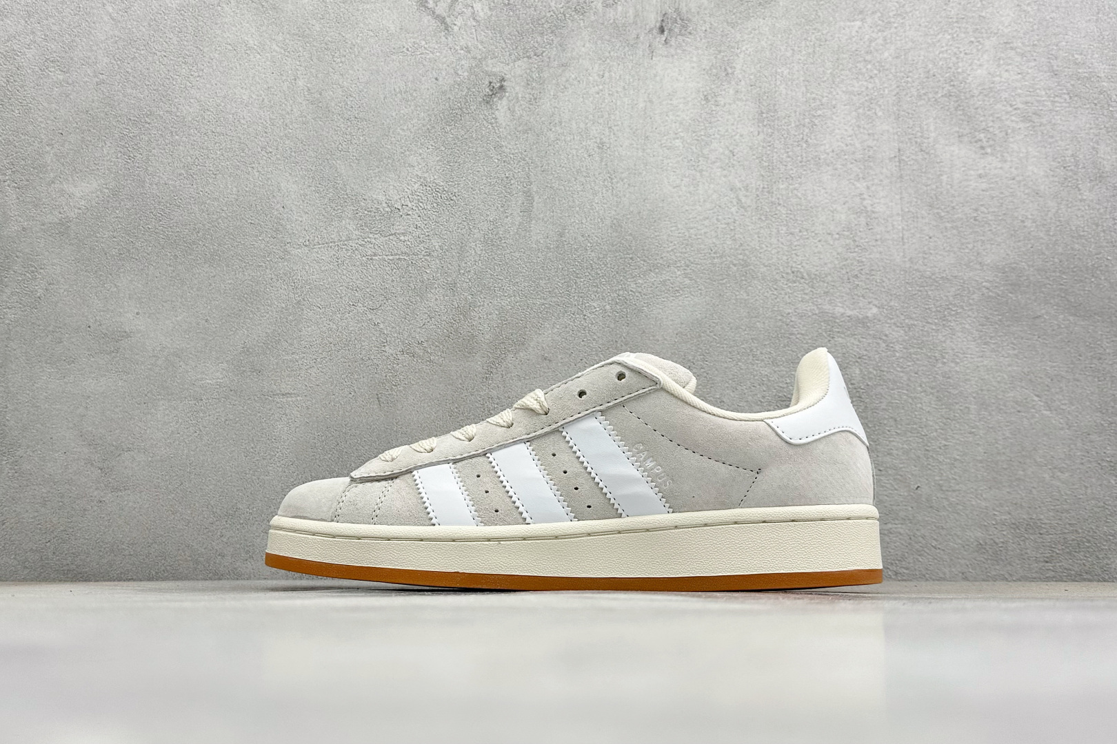 最新配色集合ST版Adidas Originals Campus 00s系列 面包风经典复古低帮百搭休闲