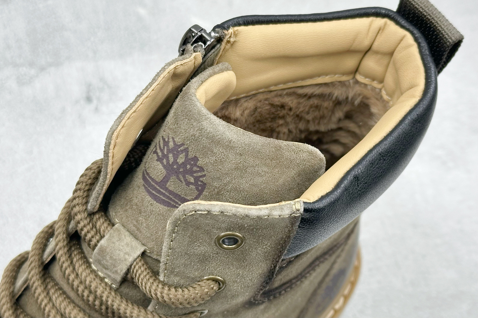Timberland添柏岚/天伯伦 秋冬新品(毛绒内里保暖锁热)秋冬必备户外休闲大黄靴系列 TB10053 Timberland添柏岚/天伯伦 秋冬新品(毛绒内里保暖锁热)秋冬必备户外休闲大黄靴系列 TB10053