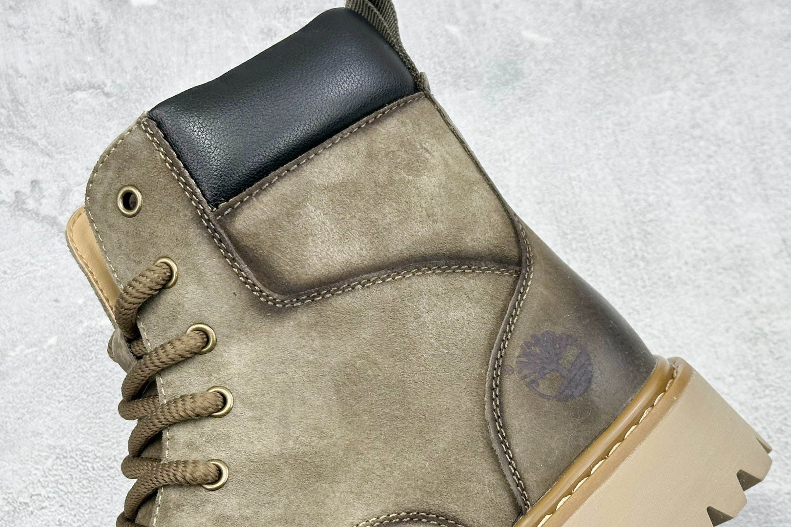 Timberland添柏岚/天伯伦 秋冬新品(毛绒内里保暖锁热)秋冬必备户外休闲大黄靴系列 TB10053 Timberland添柏岚/天伯伦 秋冬新品(毛绒内里保暖锁热)秋冬必备户外休闲大黄靴系列 TB10053