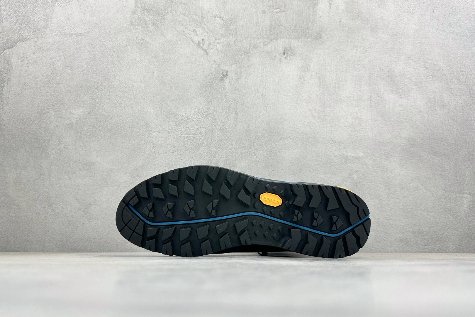 北面M VERTO ALPINE MID GORE-TEX 高帮户外防水机能鞋 NFOA83NBMN8-601 北面M VERTO ALPINE MID GORE-TEX 高帮户外防水机能鞋 NFOA83NBMN8-601
